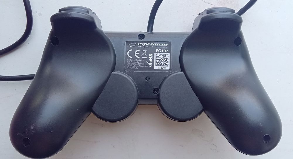 Продам дротовий геймпад Esperanza Vibration Warrior PC Black (EG102)