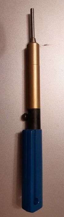 Narzędzie do wyciągania demontażu styków. Wyimak