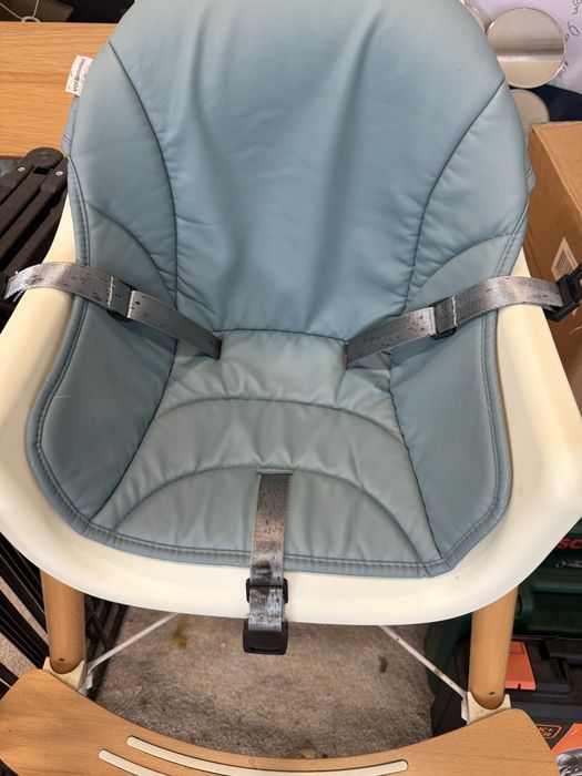 Cadeira alta para bebé para comer