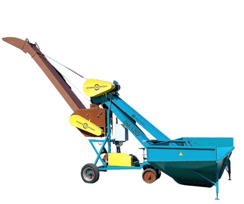 Зернометач самопересувний ЗМБ-120У «Булава», завантаження зерновозів