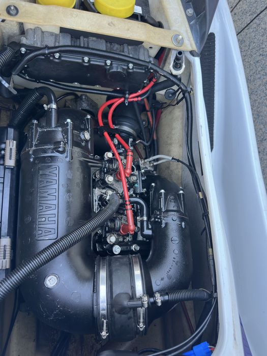 Yamaha GP800 R