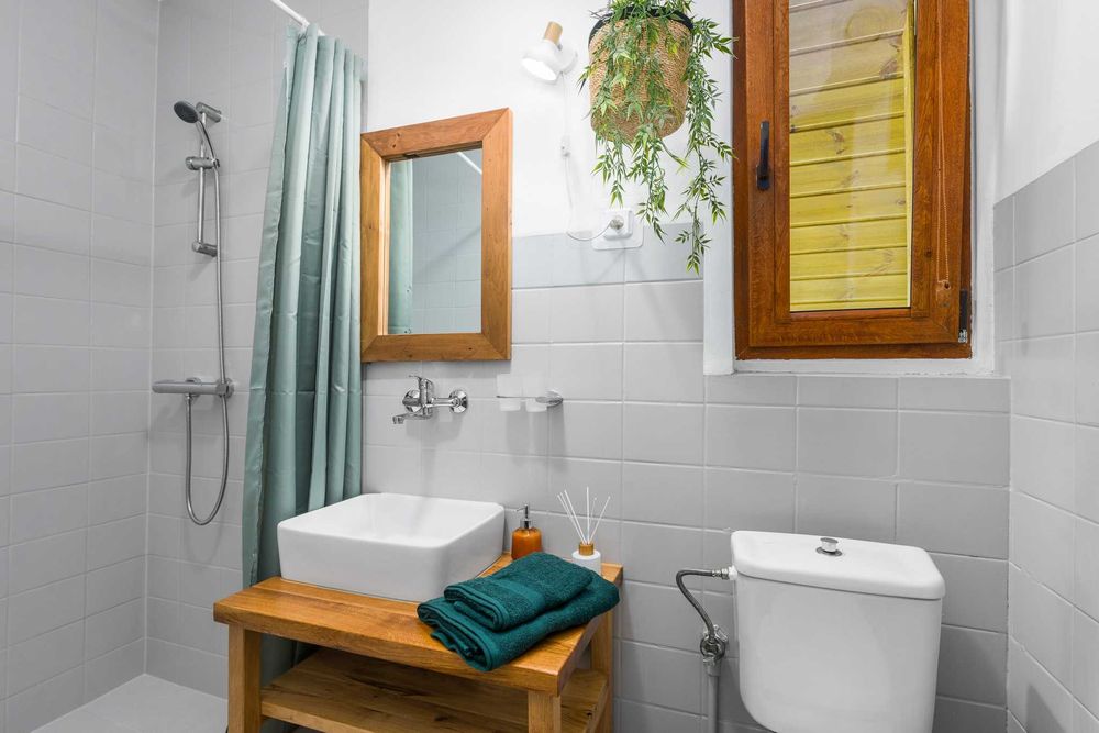 Domek nad jeziorem  Porost /  sauna / jacuzzi / dwa domki cały rok