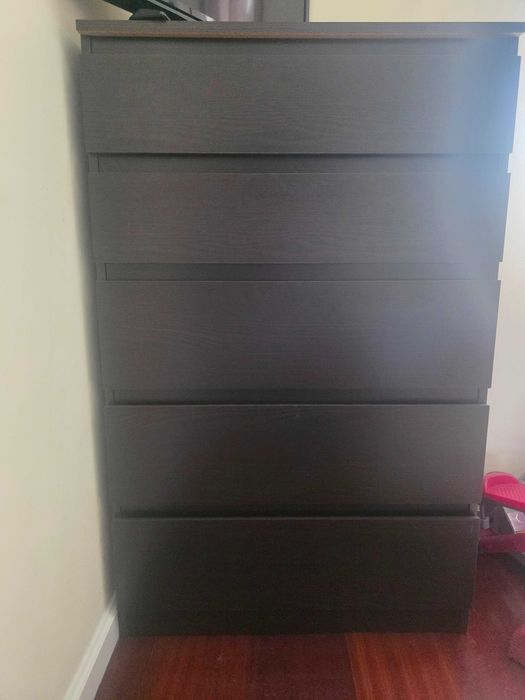 Conjunto cómoda e mesas cabeceira