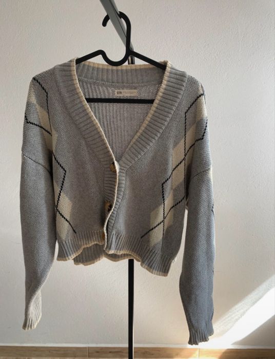 Sweter damski we wzorki