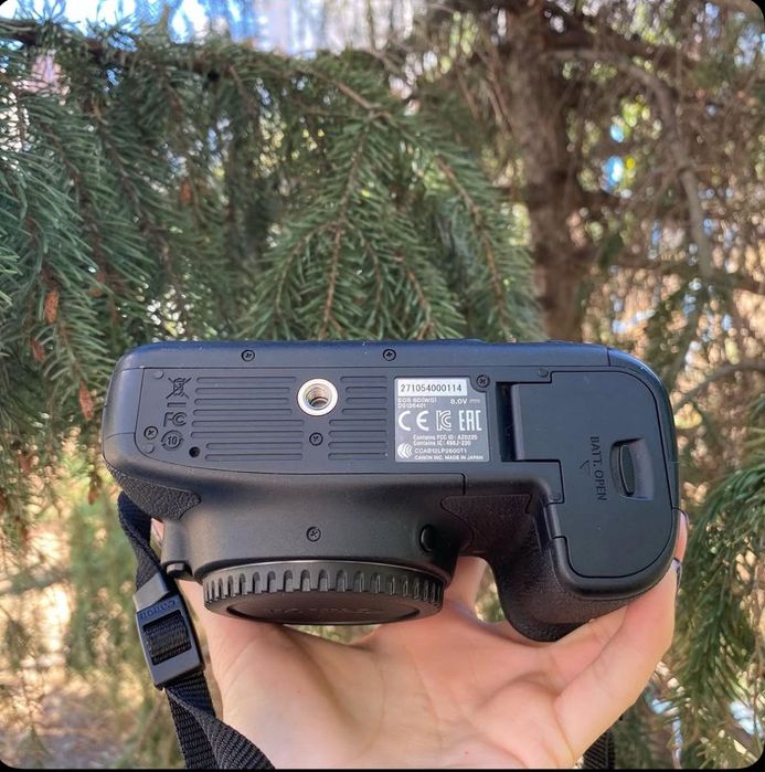 Фотоапарат Canon eos 6D