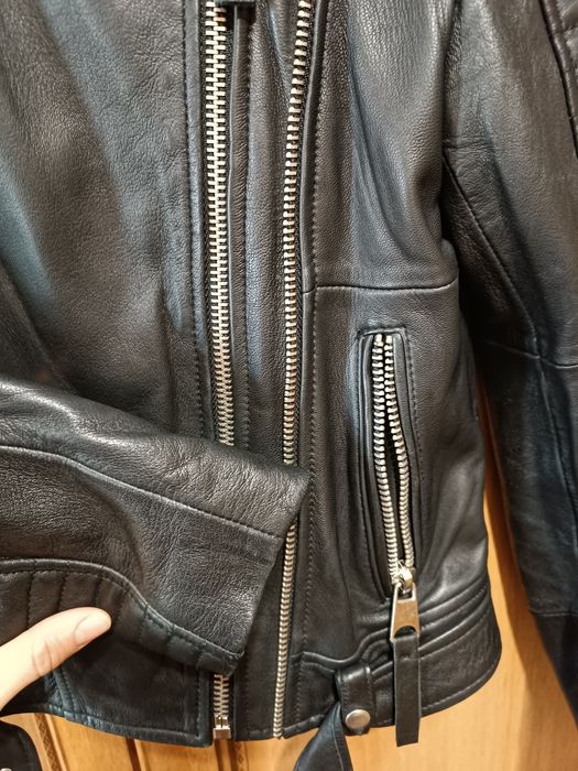 Продам шкіряну куртку Zara