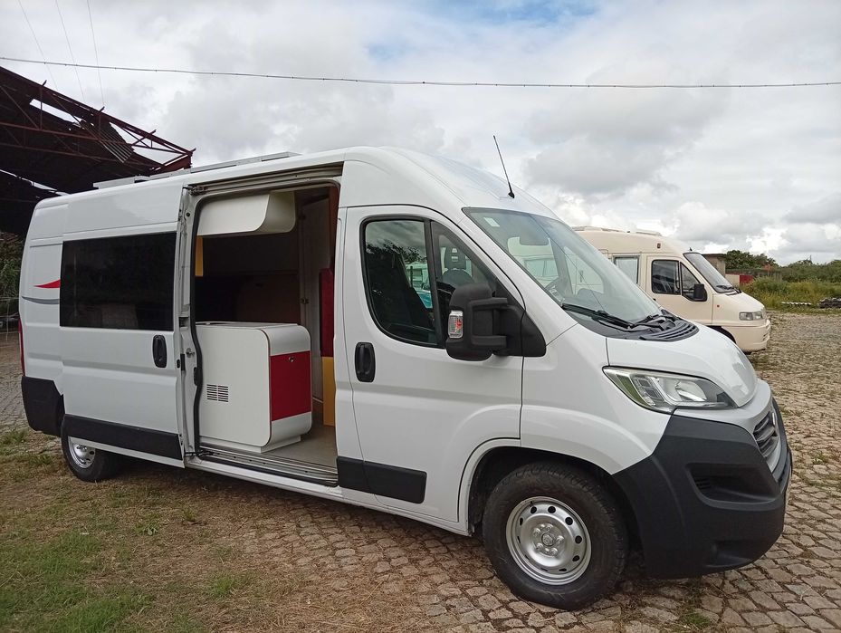 Autovivenda Furgão Fiat Ducato, 2017, 4 lugares livrete com AC
