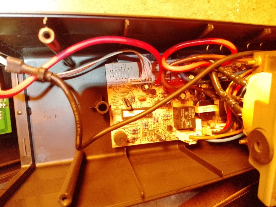 Источник безперебойного питания 600