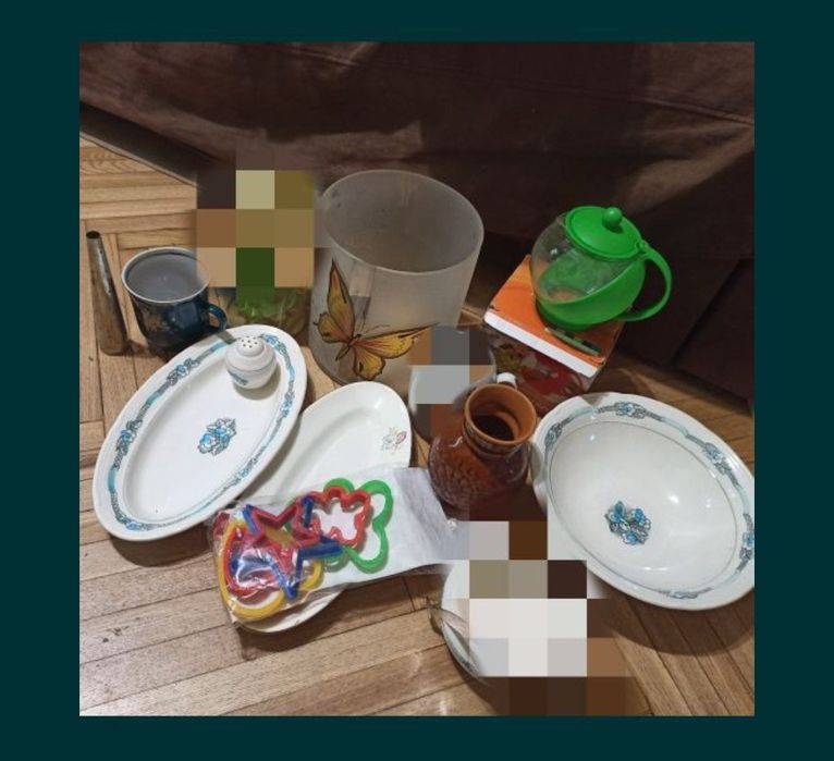 Посуд різноманітний кобальт