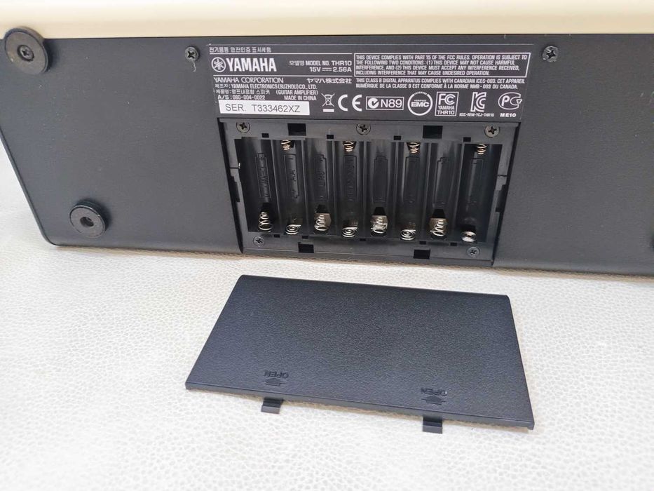 Amplificador Yamaha THR10 - Portátil