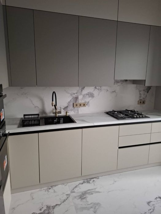 Продається квартира 2 -х кімн Новобуд. Пров .Парковий .Минай.