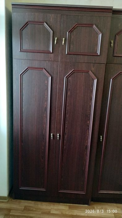 Шафа для одягу плюс пенал з полицями