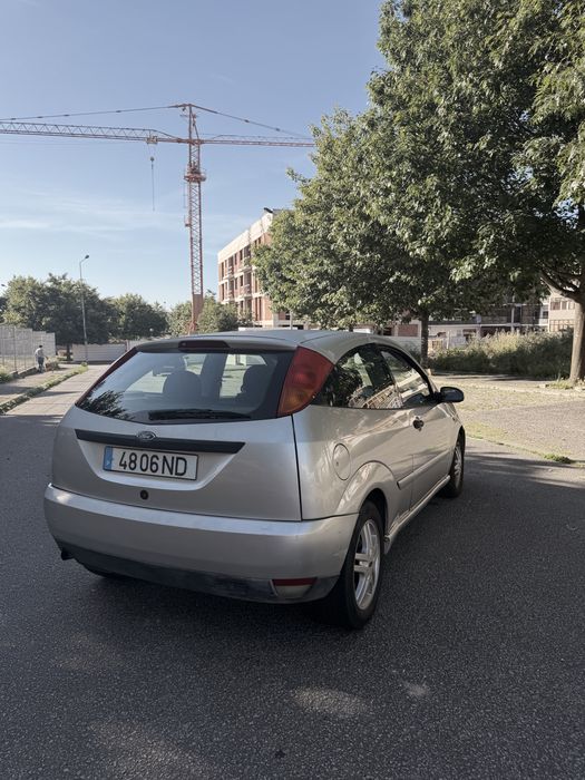 Ford Focus 1.6 zetec’s