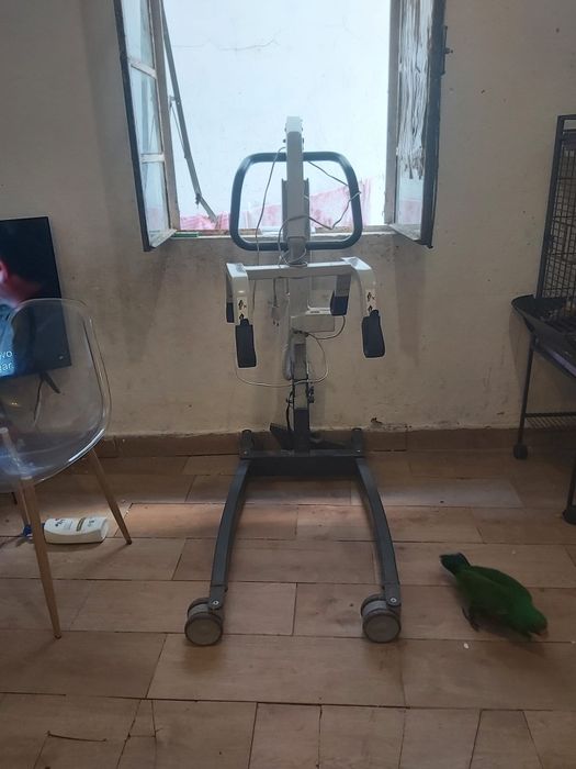 Novo preço... cadeira de rodas permobil +grua