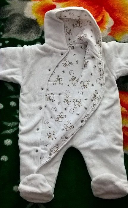 Kombinezon polarowy 6-9 m-cy r. 74