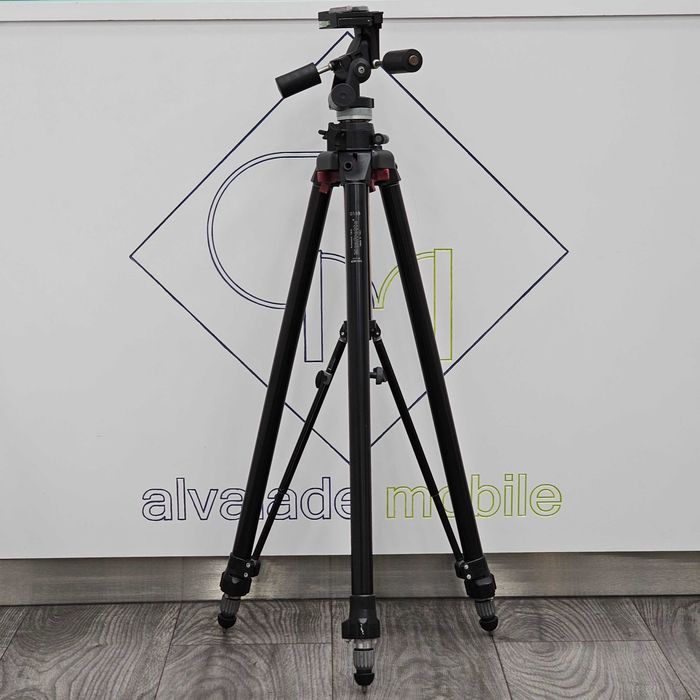Tripé Manfrotto 058B + Cabeça 029 MK2 (3-Way)