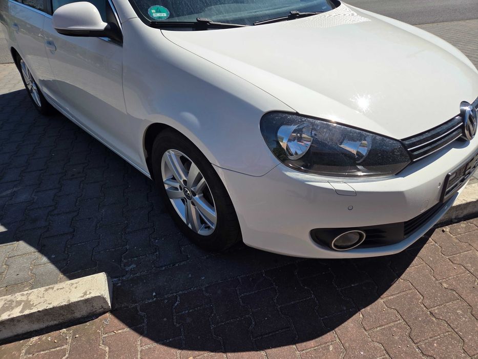 Vw golf 6 kombi 1,2 tsi 105KM hak 6 biegów 5L/100km