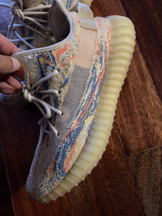 YEEZY BOOST 350 V2
