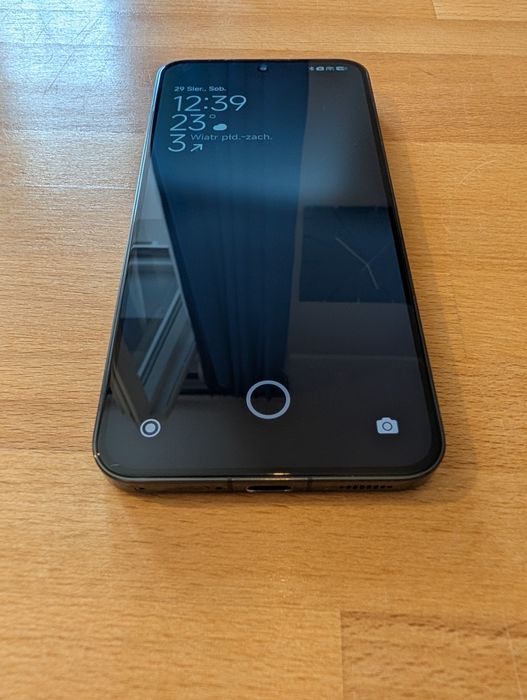 Xiaomi 13 8/256 GB  BARDZO DOBRY + etui