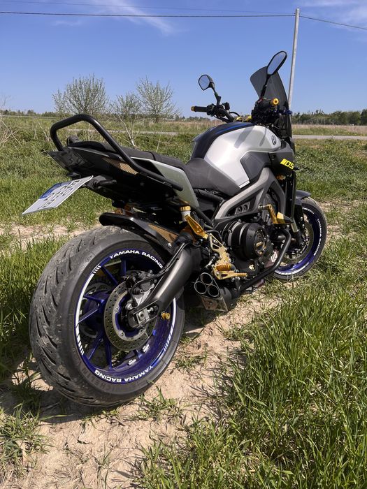 yamaha - mt09 SP
