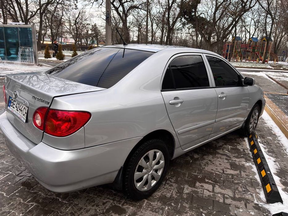 Продам Тойоту Короллу