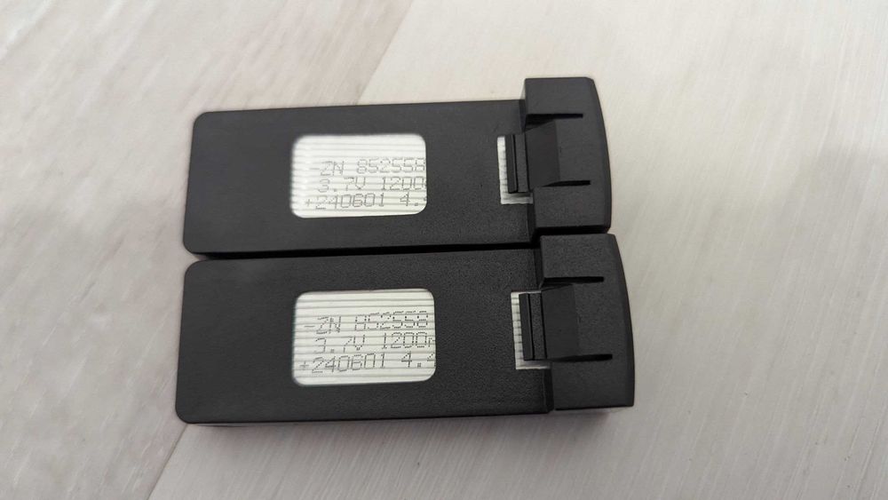 Дрон з камерою B15 4K дрон з камерою, складаний квадрокоптер Wipkviey