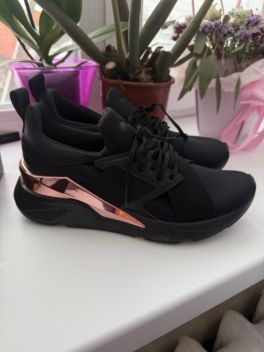 Продам оригинал красовки