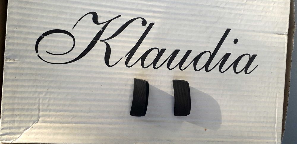 Bordowe botki na słupku, r. 39