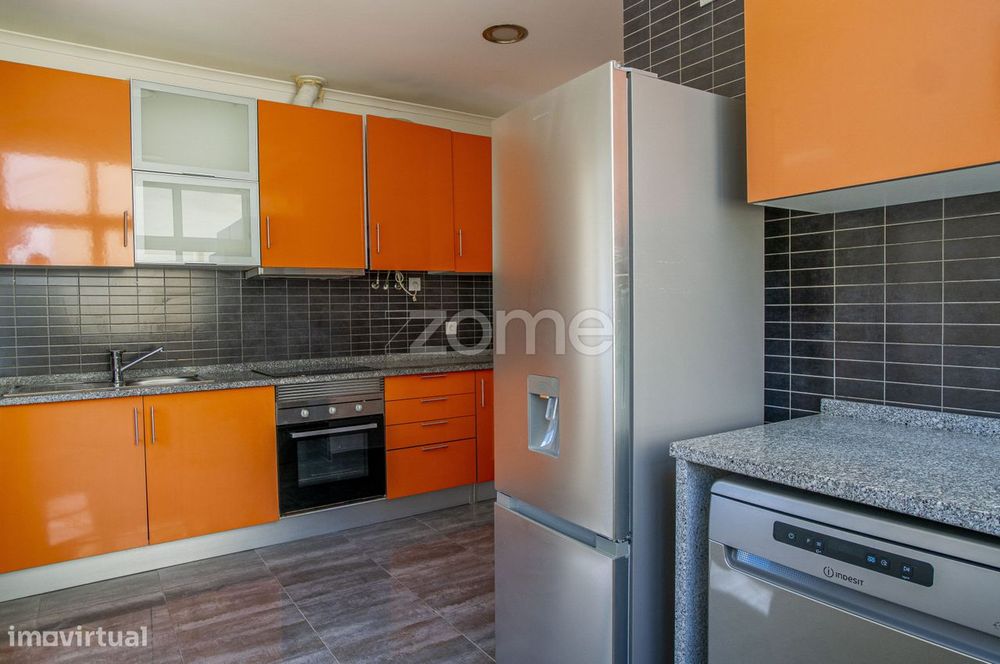 Apt T2 Cruz Quebrada Remodelado