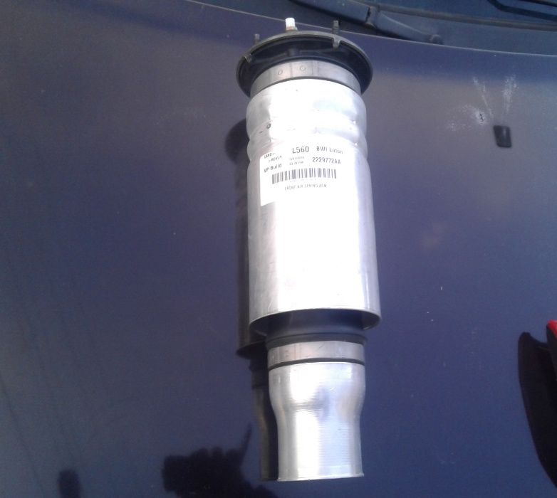 Range Land Rover RR Velar L560 Nowy Miech Poduszka Zawiesznia Front J8