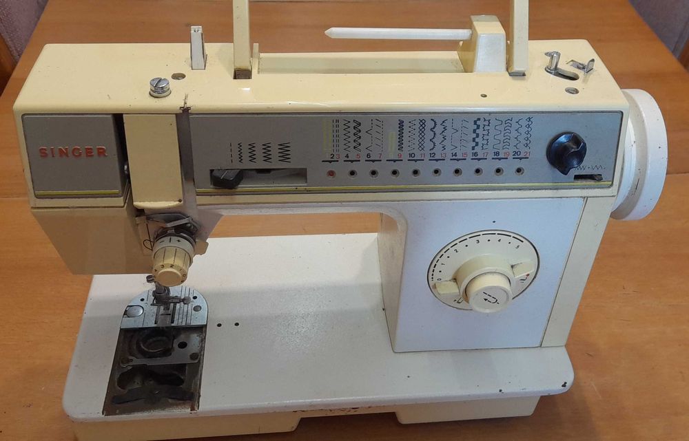 conjunto de 2 máquinas de costura