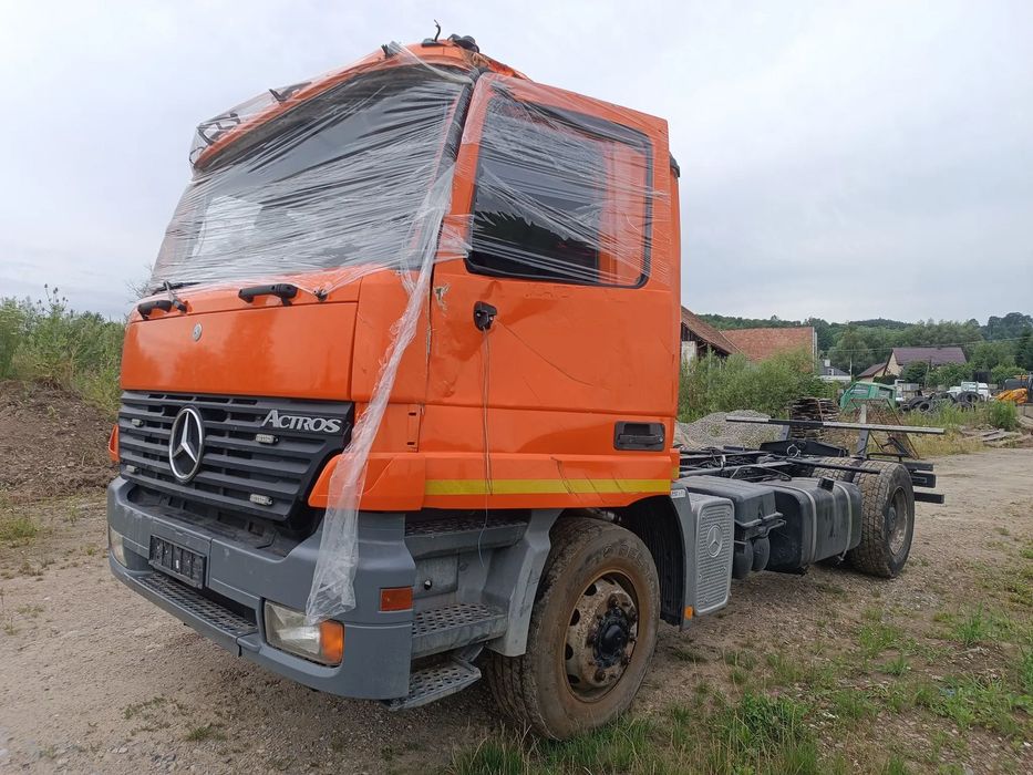 Mercedes-Benz Actros 1843