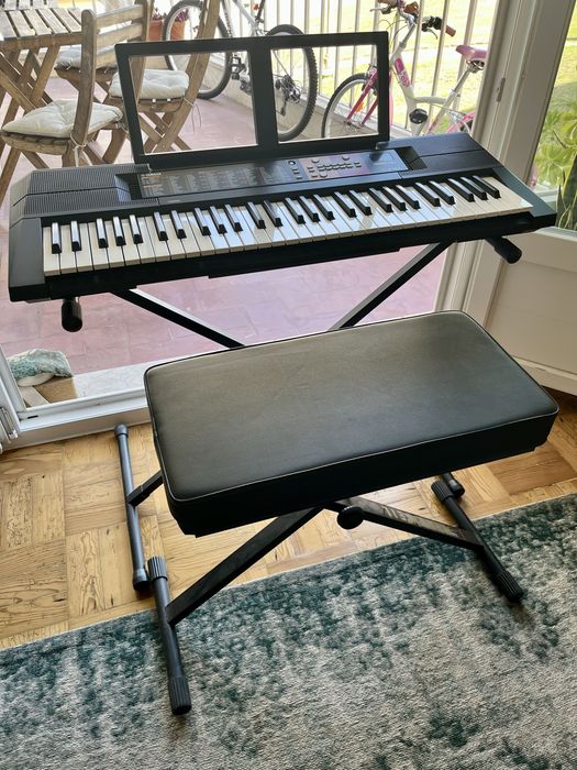 Teclado Digital Yamaha PSR-F51