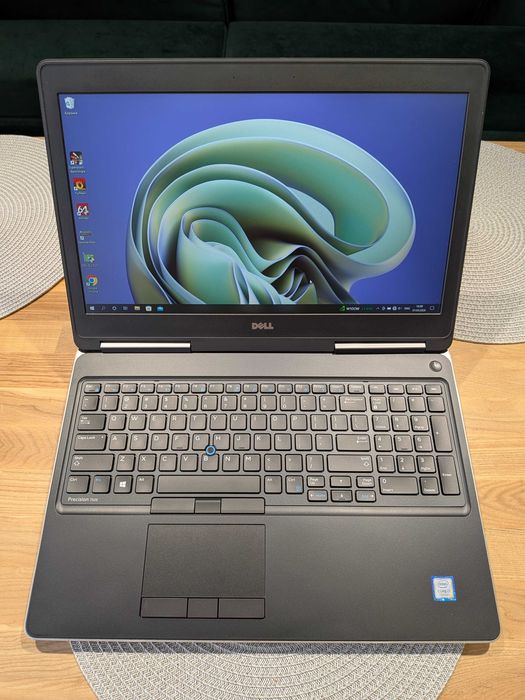 Dell Precision 7520 FHD IPS/i7-7820hq/m2200 4gb/16gb/256gb ssd/win