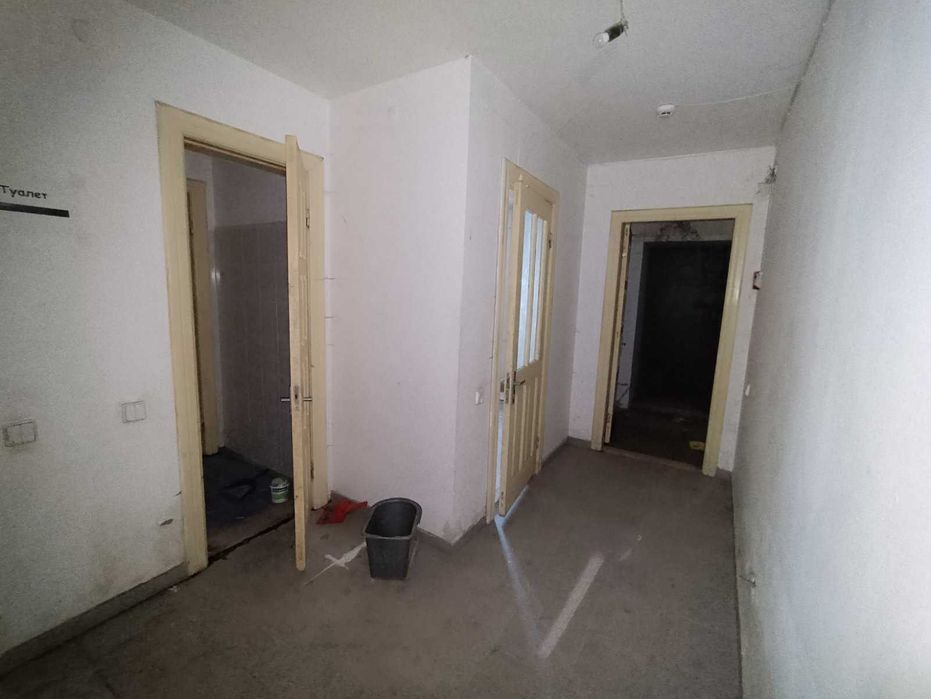 Продаж великого комерційного приміщення, вул. Самбірська, м. Дрогобич!
