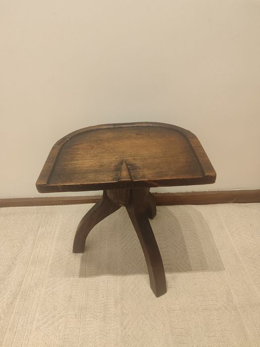 Banco selim giratório em Madeira