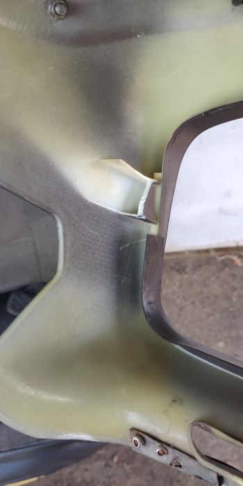 Обтекатель, ветровик на мотоцикл