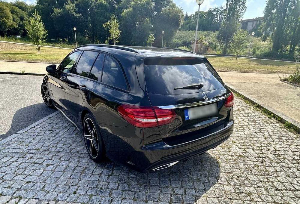 Mercedes-Benz C220 AMG | Auto | Panorâmico | LED | 2015