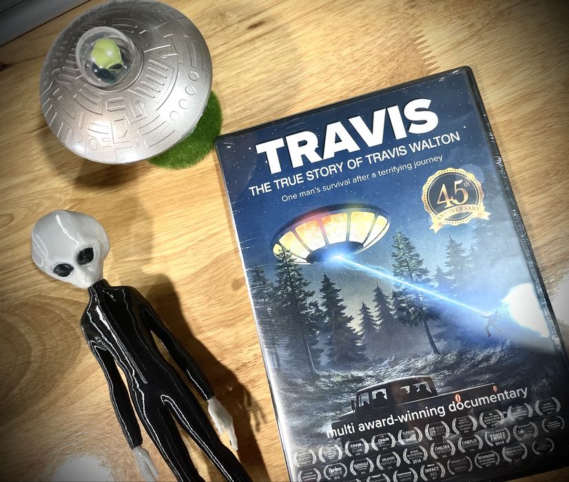 DVD de Ufologia “The True Story of Travis Walton” oficial *novo selado*