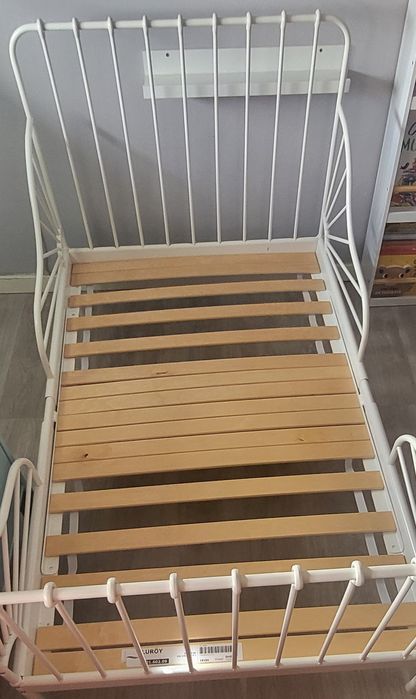 Cama IKEA  de criança extensível minnen
