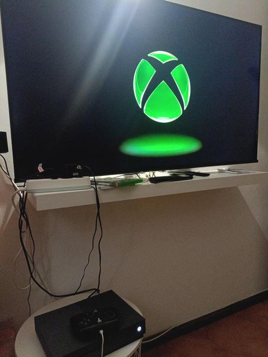 Xbox one usada em boas condições