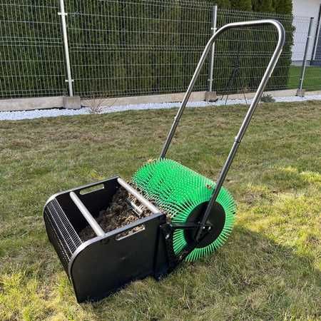 Wynajem wypożyczalnia zbieraczka do wykorków po aeracji rurkowej