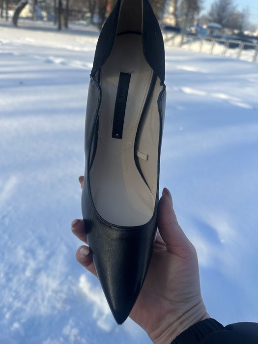 Туфлі човники  Zara 40Чорні