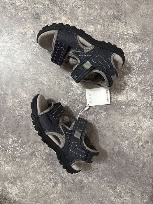 (29 р) Дитячі босоніжки Geox Strada, Устілка 19 см