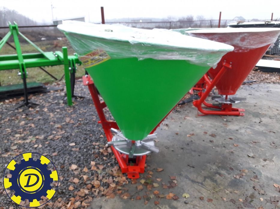 Розкидач добрив JarMet 500 л