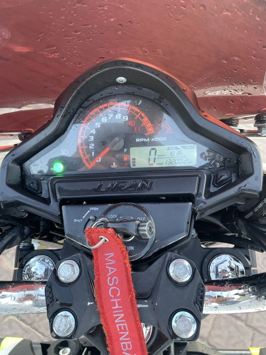 Мотоцикл Lifan kp 200