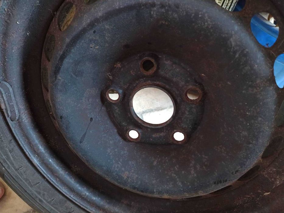 Pneus Michelin com jantes