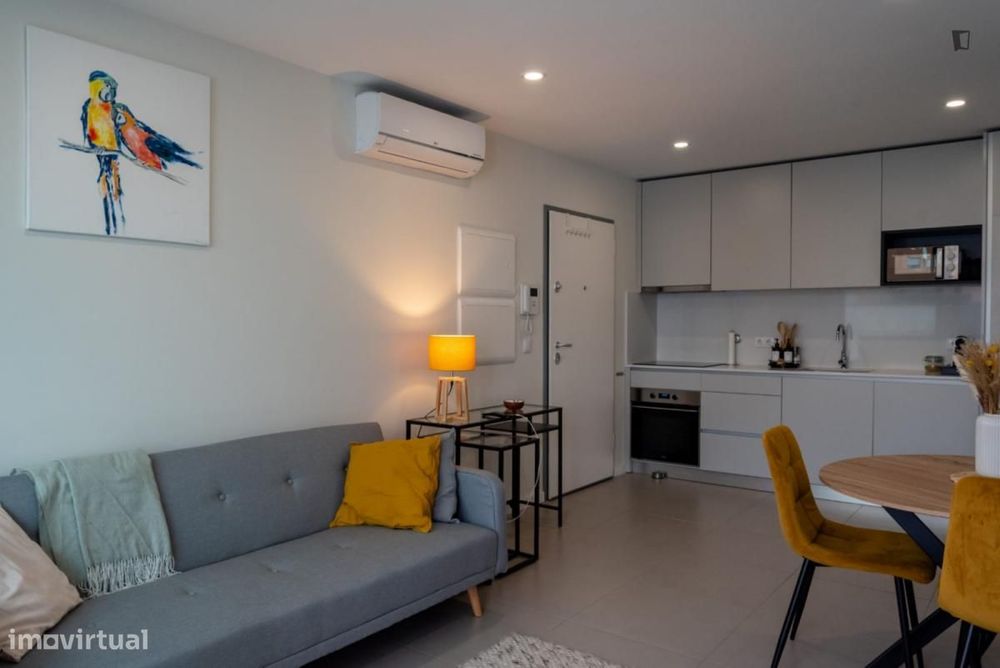 Apartamento com 1 quartos - localizado em Paranhos Porto
