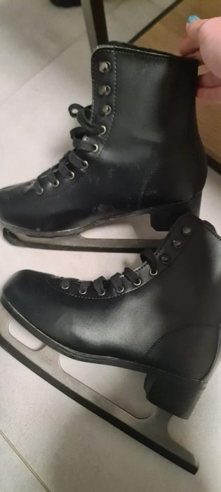 Łyżwy figurówki rozm. 38