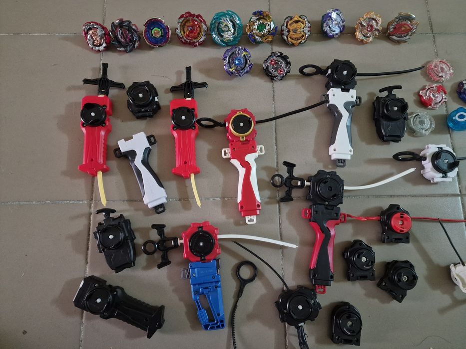 Волчик bayblade,бейблейд в хорошому стнаі